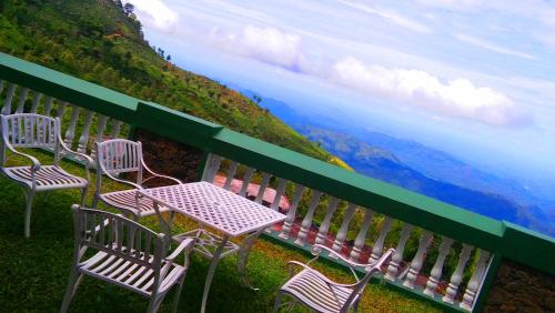 Фотографии гостиницы 
            Srilak View Holiday Inn