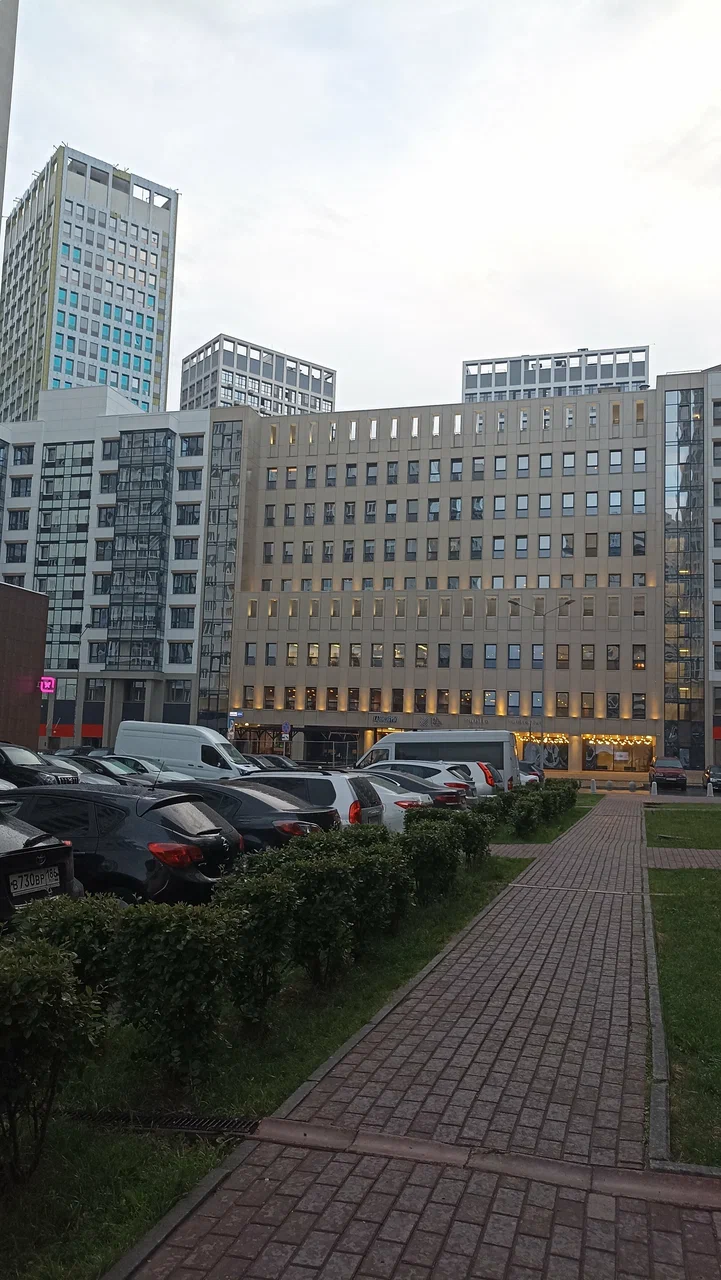 Фотография гостиницы FarFour Inn & Suite