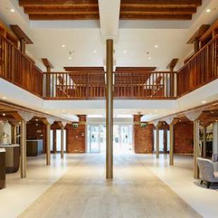 Фотографии гостиницы
Manchester Marriott Victoria & Albert Hotel