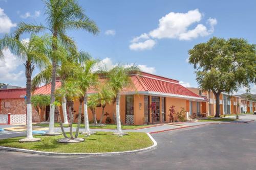 Фотографии гостиницы
Stayable Suites Kissimmee East