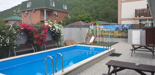 Фотографии гостевого дома
В дали от города