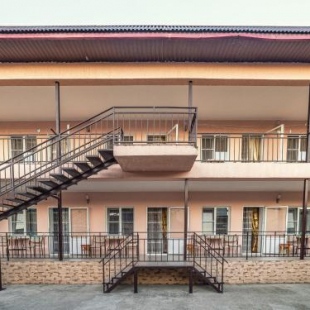 Фотография гостевого дома Добрый двор