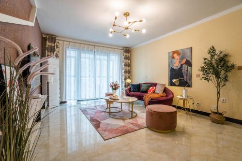 Фотографии гостиницы
Zhengzhou Zhongyuan·Shenglong square