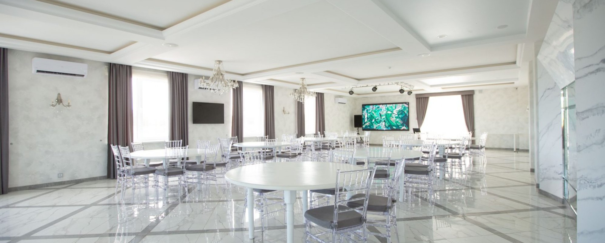 Фотографии банкетного зала Загородный клуб Вилла София