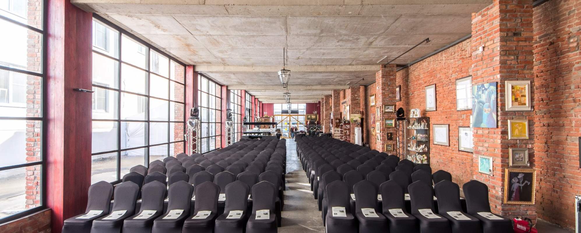 Фотографии конференц-зала Арт-центр Бронзовая Лошадь