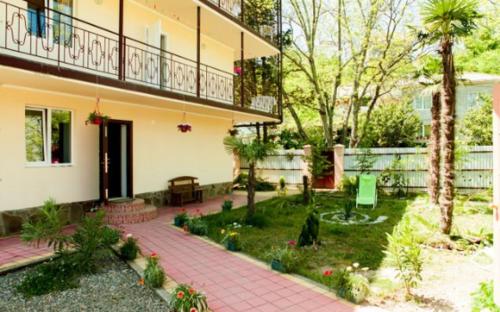 Фотография гостевого дома Зеленая долина