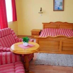 Фотографии мини отеля
Oportó Panzió