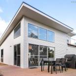 Фотография гостевого дома Damais - 4 king or 8 single beds WiFi, Netflix, pet friendly