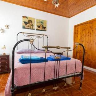 Фотографии гостевого дома 
            Porto Pim Beach House