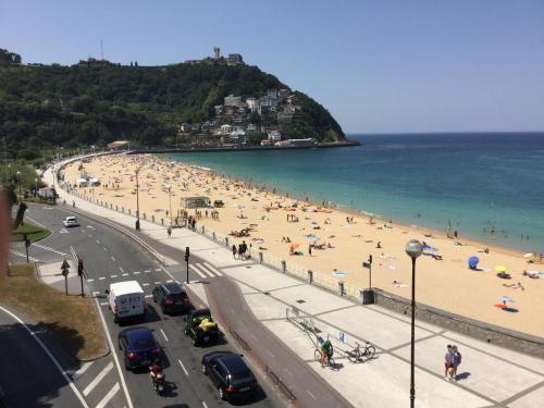 Фотография гостиницы Hotel Ondarreta Beach