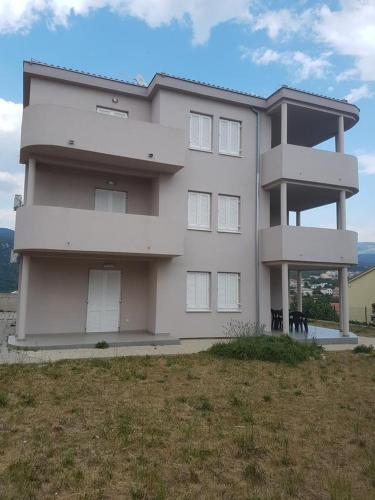 Фотография гостевого дома Apartments with a parking space Novi Vinodolski - 16998