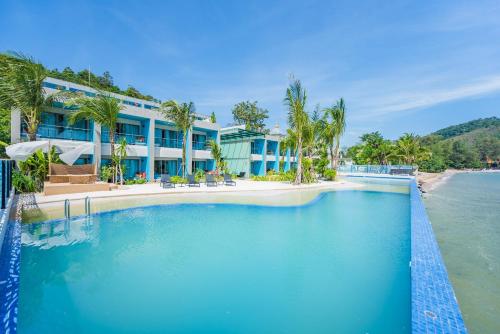 Фотография гостиницы Hotel Tide Phuket Beach front - SHA Plus