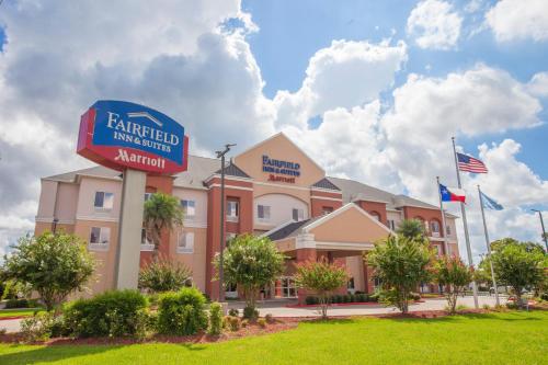 Фотография гостиницы Fairfield Inn & Suites Houston Channelview