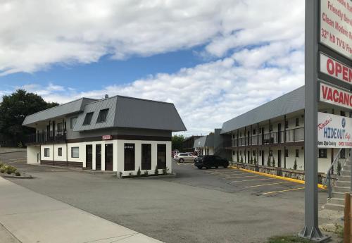 Фотографии мини отеля 
            Canadas Best Value Inn & Suites Kamloops