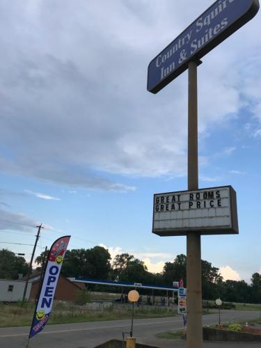 Фотография гостиницы Country Squire Inn and Suites