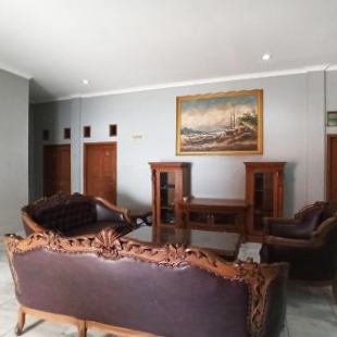 Фотография гостиницы OYO 89999 Hotel Bumi Kedaton Resort