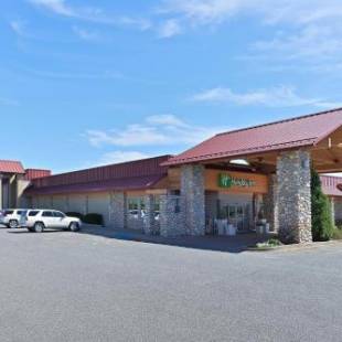 Фотографии гостиницы
Holiday Inn Cody at Buffalo Bill Village, an IHG Hotel