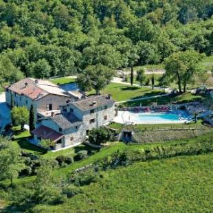 Фотографии базы отдыха 
            La Vecchia Quercia