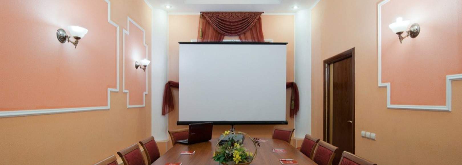 Фотография конференц-зала Комната переговоров АМАКС