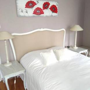 Фотографии мини отеля
NATURALBNB - Superbes chambres d'hôtes, au calme, parking sécurisé & gratuit, copieux petit déj' en option