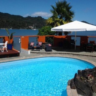 Фотография мотеля Oceans 88 Whitianga Coastal Suites