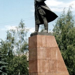Фотография памятника Памятник И.Д Черняховскому