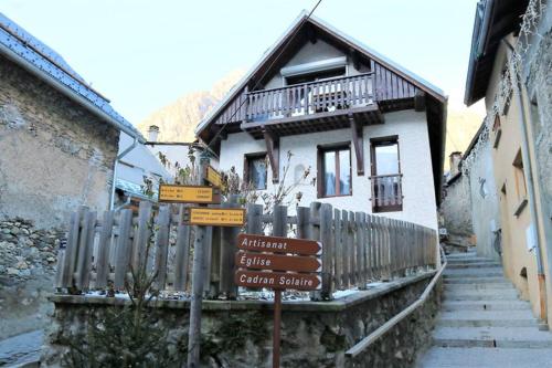 Фотография гостевого дома Chalet Pitu