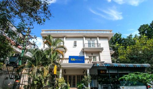 Фотография гостиницы FabHotel Park Inn Indiranagar - Fully Vaccinated Staff