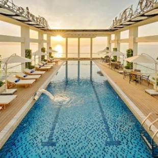 Фотографии гостиницы
Paris Deli Danang Beach Hotel