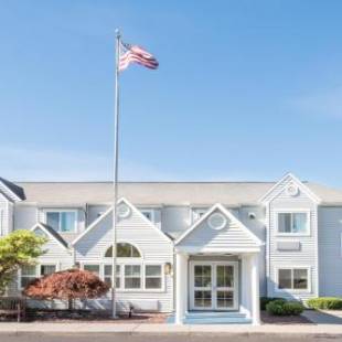 Фотографии гостиницы 
            Microtel By Wyndham Victor