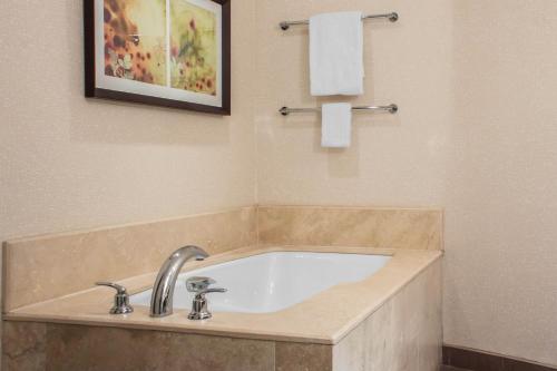 Фотография гостиницы Omni Tucson National Resort