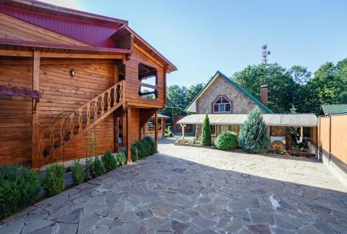 Фотографии гостевого дома
Горный воздух