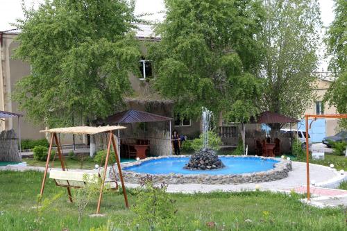 Фотографии гостиницы
Oazis