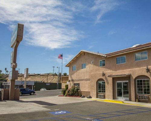 Фотография гостиницы Rodeway Inn Barstow