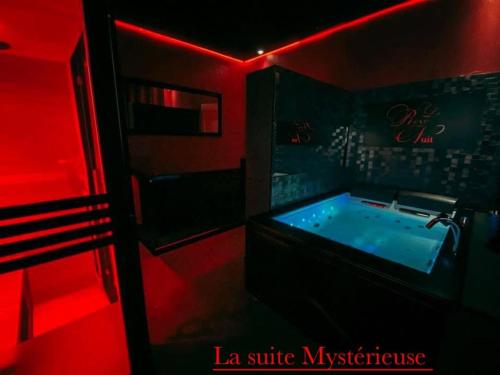 Фотографии мини отеля
Le rêve d’une nuit suite mystérieuse