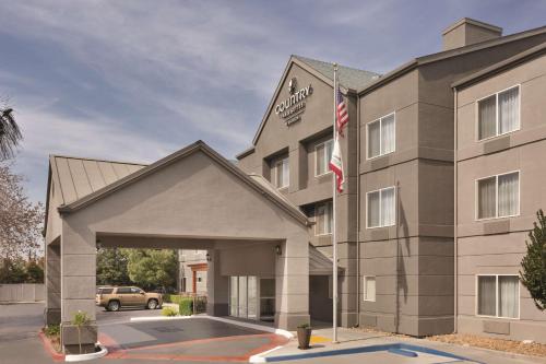 Фотография гостиницы Country Inn & Suites by Radisson, Fresno North, CA