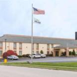 Фотография гостиницы Days Inn & Suites by Wyndham Bloomington/Normal IL