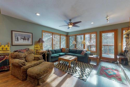 Фотография гостевого дома Rivercrest 1