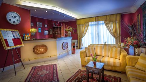 Фотографии гостиницы
Greta Rooms Hotel