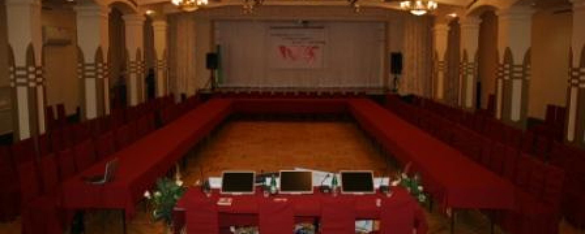 Фотографии банкетного зала Белый зал ДК Железнодорожников (Лендворец)