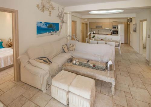 Фотография гостевого дома Family Getaway in Marathon by GHH