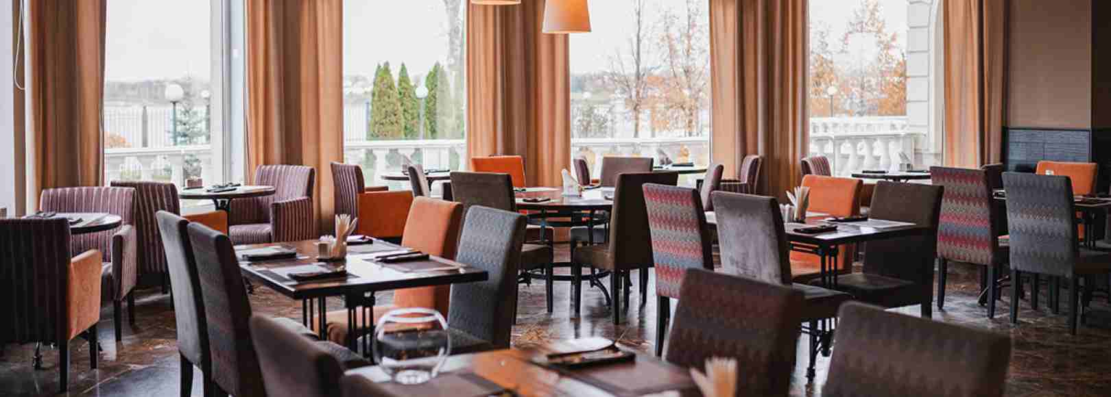 Фотография банкетного зала Зал ресторана Сезоны