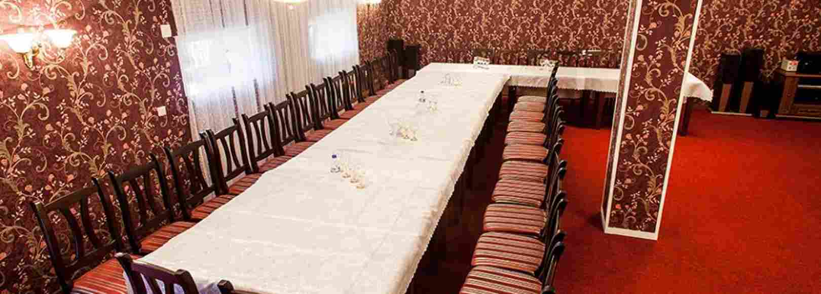 Фотография банкетного зала Изумруд