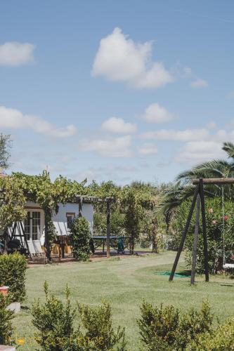 Фотография гостевого дома Monte dos Pintos