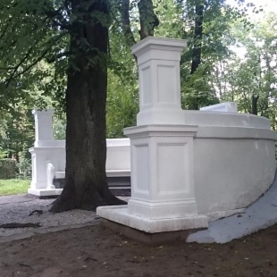 Фотография памятника архитектуры Полуротонда памяти королевы Луизы