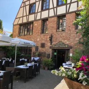 Фотографии гостиницы 
            Hotel Weingärtner