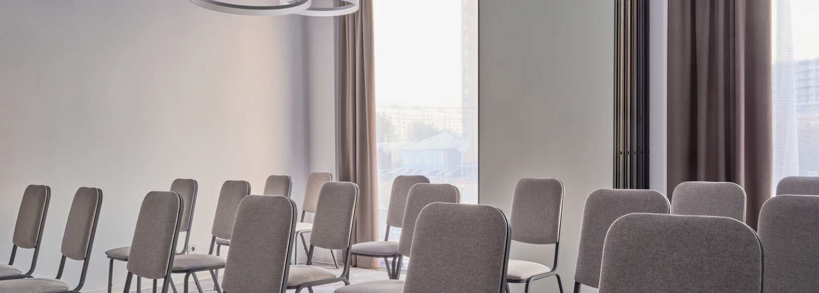 Фотография конференц-зала Медеу+Шымбулак