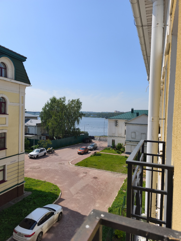 Фотография квартиры Квартира Уютная двухуровневая в центре города на набережной