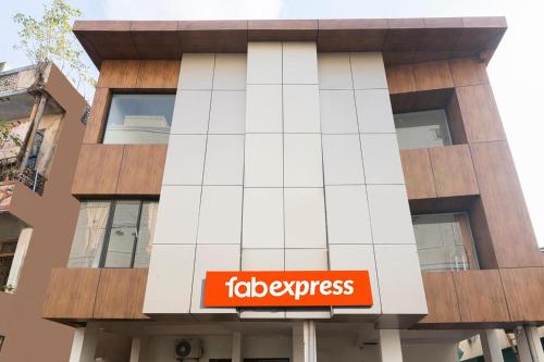 Фотографии гостиницы 
            FabExpress P.A.S Residency