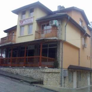 Фотография гостиницы Family Hotel The Rocks